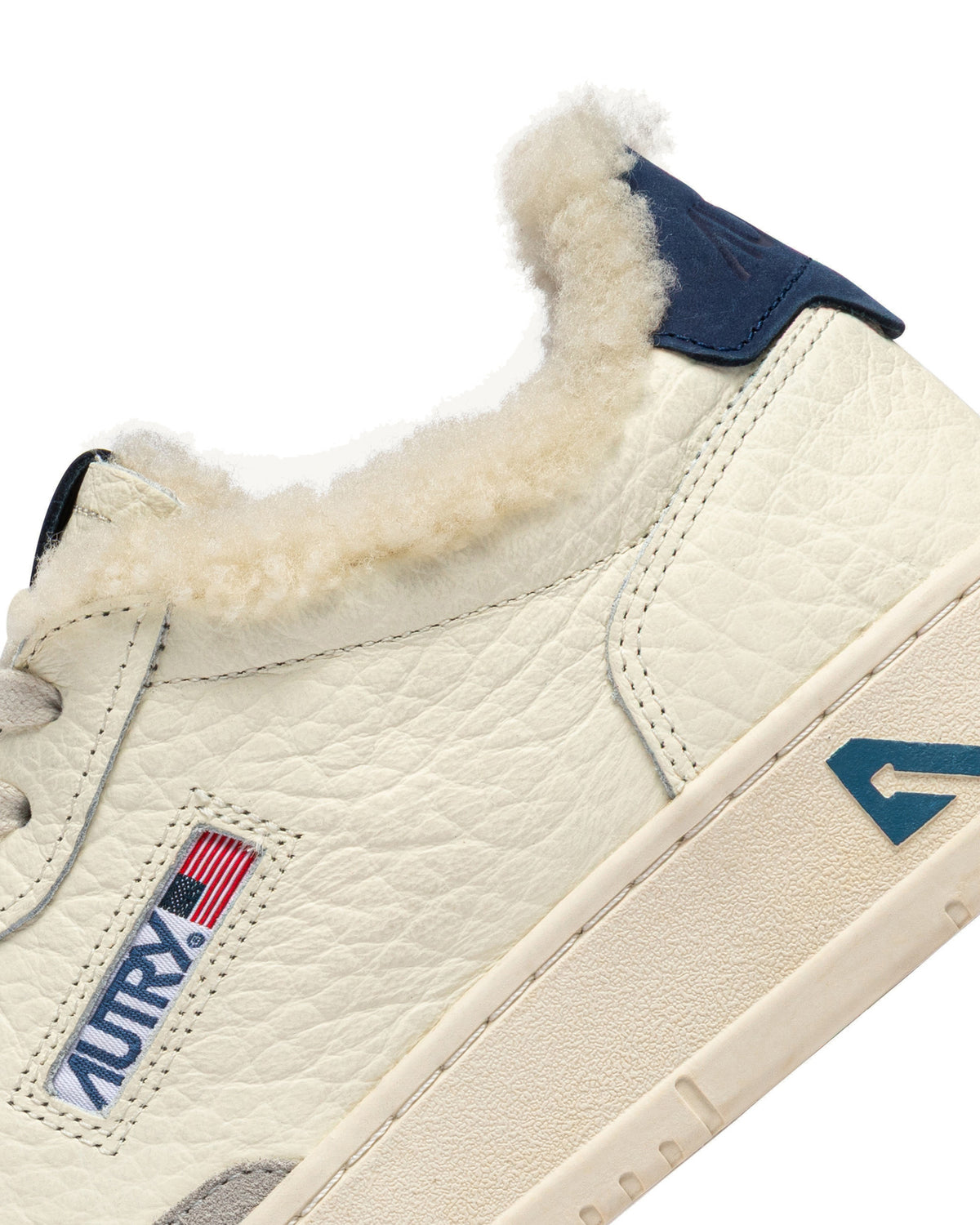 Autry Medalist Herrensneaker dunkelblau Bild 6