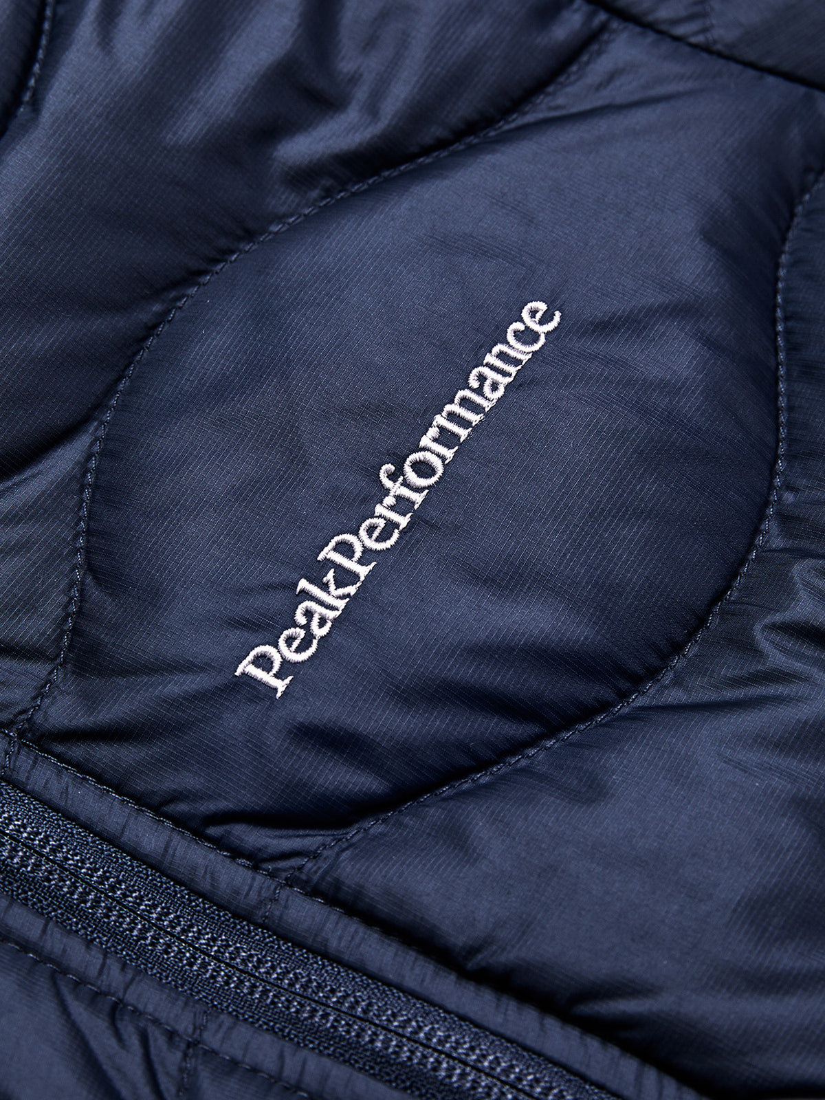 Peak Performance Jr Helium Down Hood Midlayer Kinder schwarz schwarz Bild 11